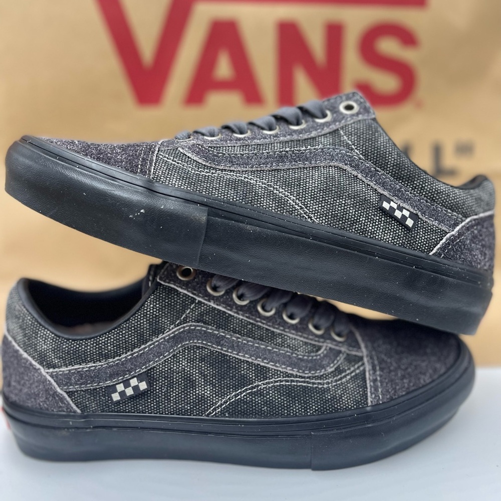 Vans WMNS Skate Old Skool
Quasi Asphalt Sneakers
VN0A5FCB107 - Picture 4 of 16